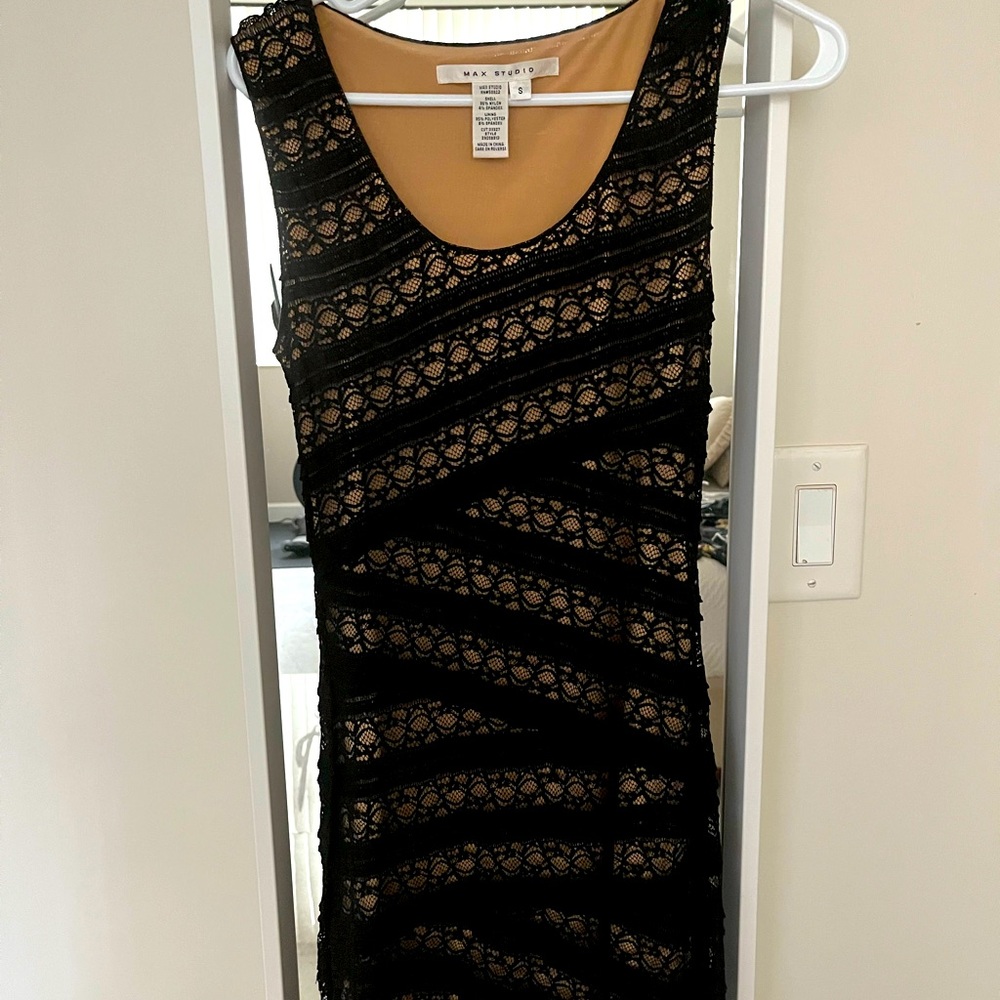 Lace mini black dress